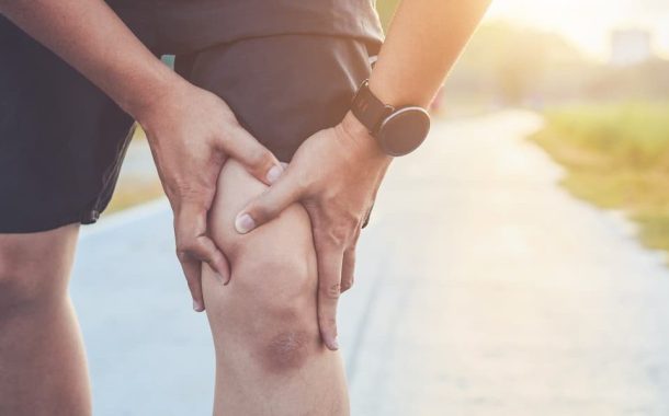 آرتروز زانو دقیقاً چیست و چه کسانی را تحت تأثیر قرار می‌دهد؟
