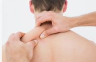 آیا عضو یا عضله آسیب‌دیده را ماساژ بدهیم یا نه؟